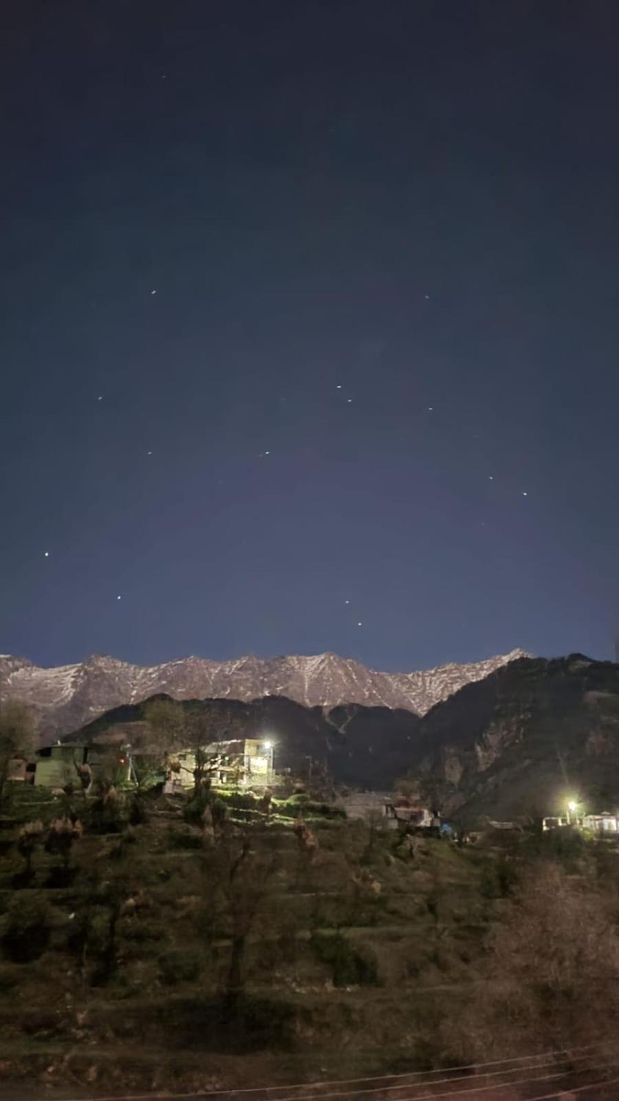 Mcleodganj Diaries Guest House ダラムシャーラー エクステリア 写真