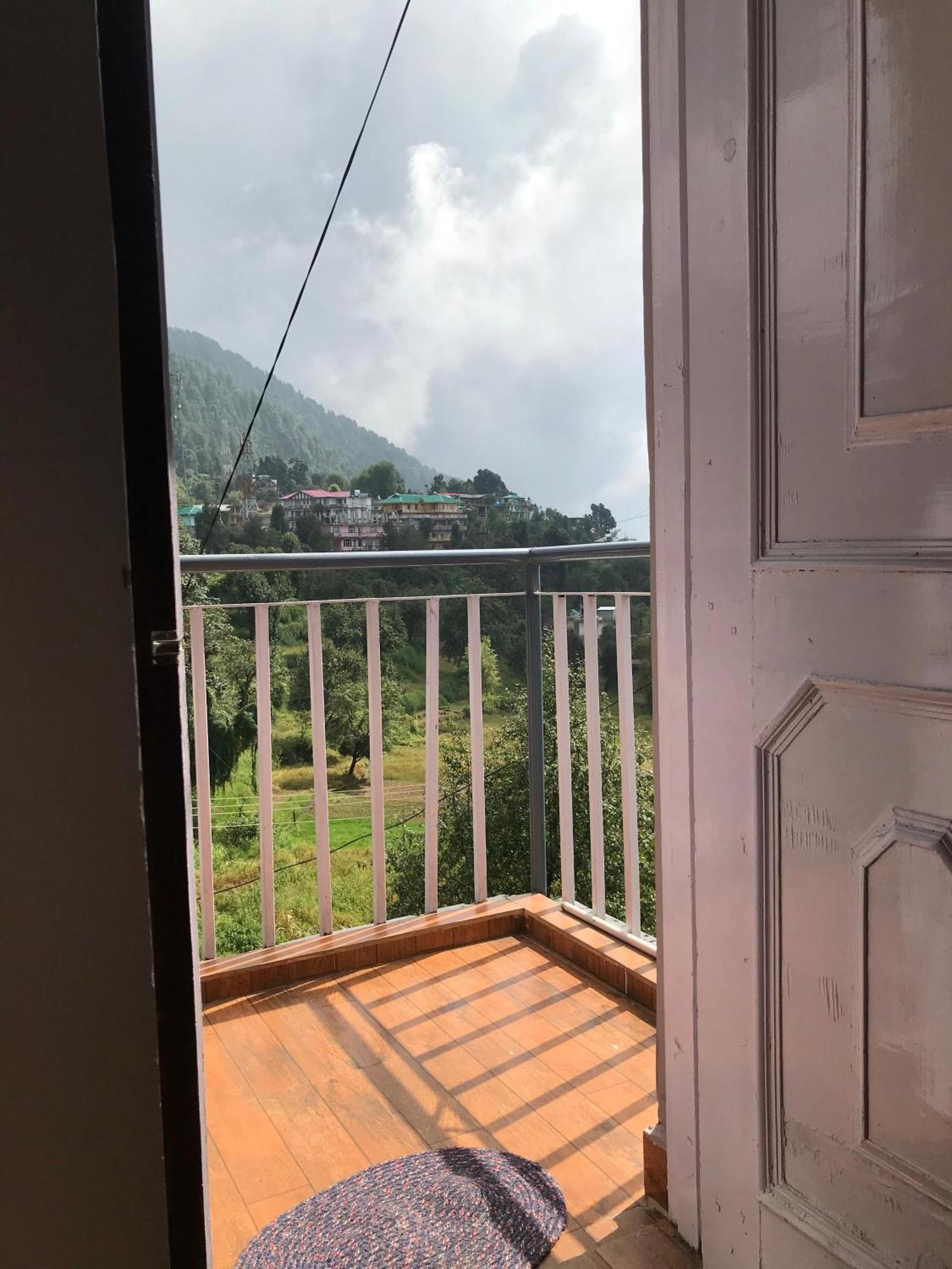 Mcleodganj Diaries Guest House ダラムシャーラー エクステリア 写真