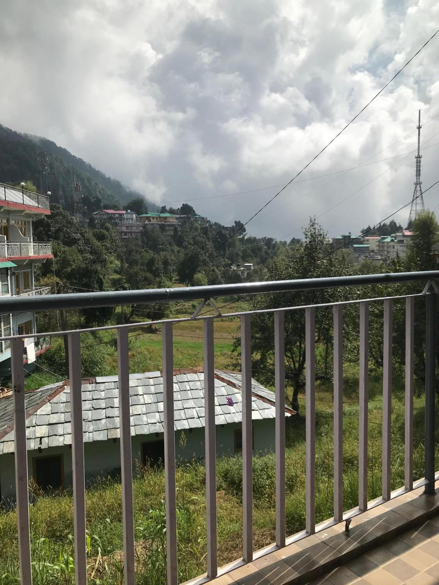 Mcleodganj Diaries Guest House ダラムシャーラー エクステリア 写真