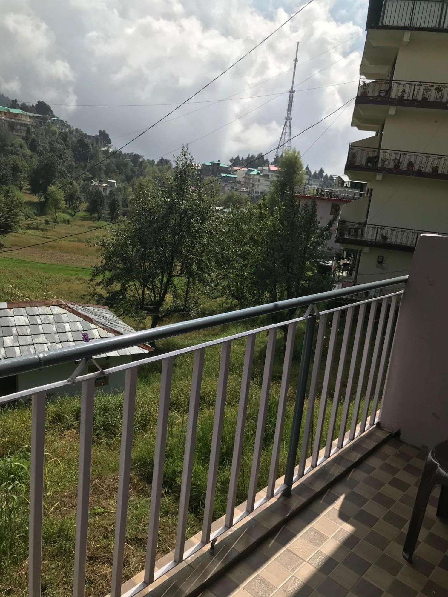 Mcleodganj Diaries Guest House ダラムシャーラー エクステリア 写真