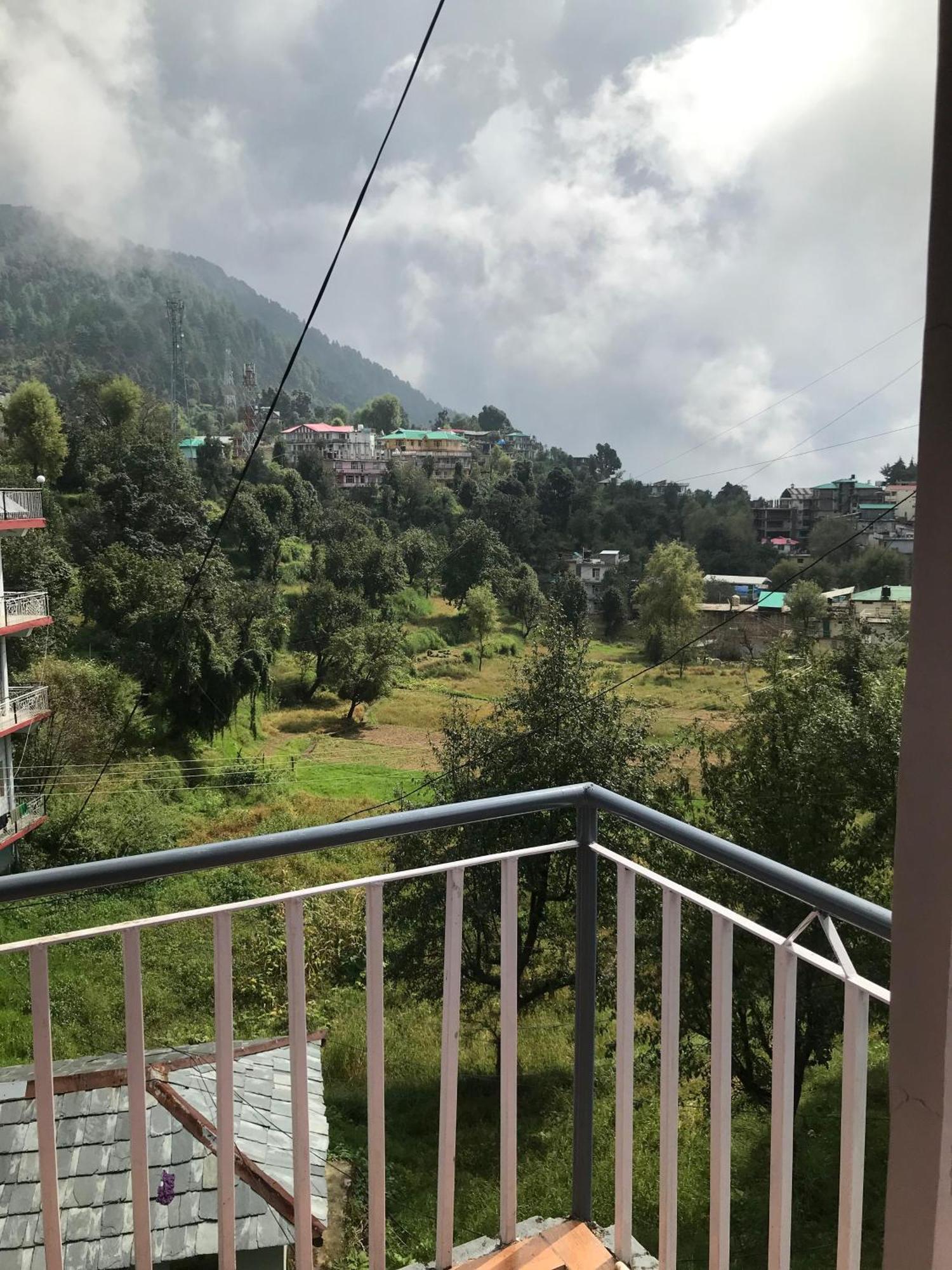 Mcleodganj Diaries Guest House ダラムシャーラー エクステリア 写真